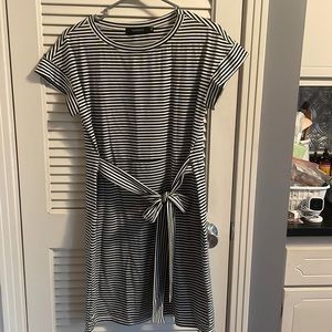 Black and white striped t-shirt dress with POCKETS